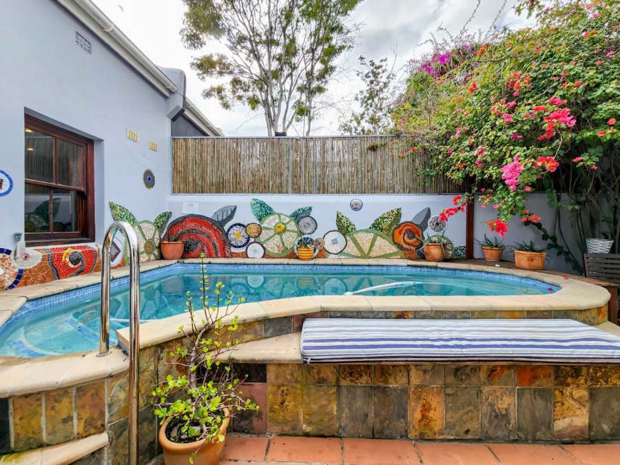 3 Bedroom Property for Sale in Sea Point Western Cape